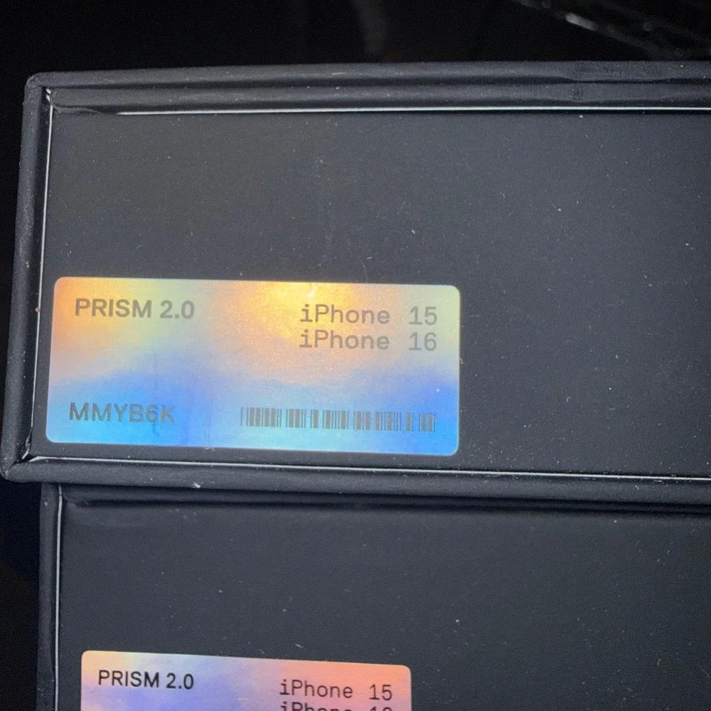 dbrand‎ Prism 2.0 Screen Protector iPhone 15 or 16 Clear Installation Kit